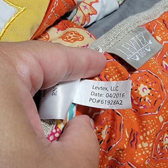 Levtex Zahara Elephant Nursery Baby Blanket Quilt Crib Comforter - Picture 5 of 5